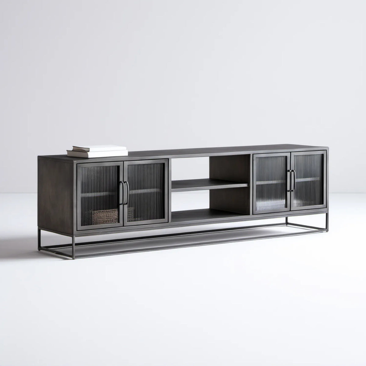 Czarna szafka RTV 180 x 40 x 60 cm z MDF, ryflowanym szkłem i stalową podstawą